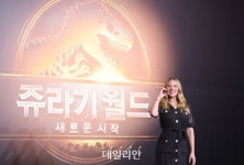#부천영화제 레드카펫 수놓은 여배우들 #두 번째 방문 스칼렛 요한슨 #배우 이병헌 특별전 [D:주간 사진관]