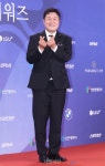 (주)윤미트 삼락지점 | 윤경훈, 윤블리 포즈