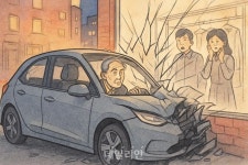 서울 관악구서 옷가게로 차량 돌진…페달 착각