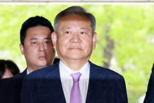내란특검, 이상민 전 장관 소환…기소 전 막바지 혐의 다지기