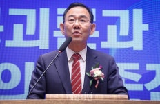 주호영 어려운 환경에 기업 설상가상…심각성 국민들에 환기시켜야 [2025 산업비전포럼]