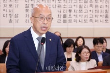 업무보고하는 조원철 법제처장 [2025 국정감사]
