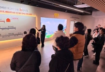 세븐일레븐, 상품 인사이트 투어 진행…도쿠시마 라면 제조 하림공장 방문