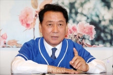 [6·3 픽] 애로사항 듣고 발언하는 이광재 민주당 경기 하남갑 후보