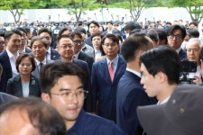 [퇴근길 정치톡] 경제 행보 나선 李대통령, '잠실투표소' 현장조사한 국조특위