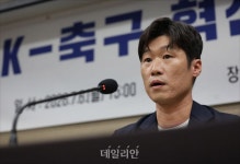 [데일리 B컷] K-축구혁신위 전면에 선 박지성...한국 축구 혁신 첫 발