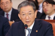 국민의힘, 정성호 사의 표명에 