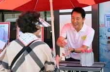 오세훈 서울시장, 휴가 중에도 어르신 폭염 피해 예방 현장 점검 나서