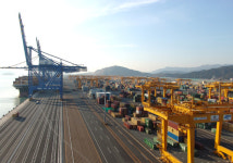 부산신항만, 내년 1월 추가 3선석 개장