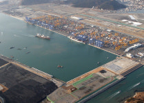 [르포]성공 시험대 오른 ´부산 신항´