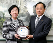 관세청, 이달(10월)의 관세인에 이윤자씨 선정