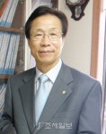 박수칠 때 떠날 줄 아는 사람, 윤경도 前광주세무사회장