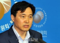 [포토]금융전산 보안강화 종합대책 발표하는 이병래