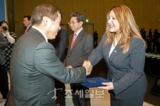 한국지엠, 지역경제 활성화 공로 인천시장 표창
