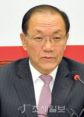 [포토]모두 발언하는 황우여 새누리당 대표