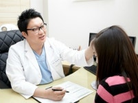 헤어라인 교정수술 받았는데 ‘마음에 안들어’ … 재수술 고려하기도