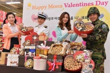 홈플러스, 최대 40% 할인 해피 문 발렌타인 행사 진행