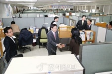 LF군산수송헤지스종합 | [수송동 25시]"현장에 답 있다"…사무실 박차고 현장 찾은 국세청장