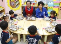 [포토]어린이집 방문한 박원순 새정치민주연합 서울시장 후보