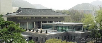 SEOUL 테마여행⑦ [서울, 대학교 투어] 명승지 못지 않은 볼거리…청춘특구로 초대합니다