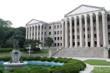 SEOUL 테마여행⑦ [서울, 대학교 투어] 명승지 못지 않은 볼거리…청춘특구로 초대합니다