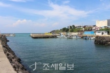 구석구석 슬로슬로 제주도 도보여행 ⑭ 동양의 나폴리 애월 해안도로 투어…그림 같은 마을·출렁이는 붉은 노을 예술이네