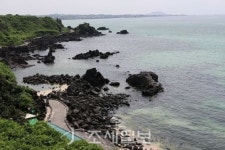 구석구석 슬로슬로 제주도 도보여행 ⑭ 동양의 나폴리 애월 해안도로 투어…그림 같은 마을·출렁이는 붉은 노을 예술이네