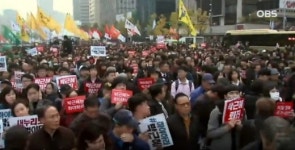 [3차 촛불집회] 율곡로 허용은 처음, 일부 참가자 청와대 앞까지 접근