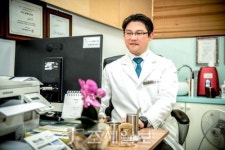  휴가 후 심해진 요통··· 잘못된 운전 자세가 병 키워