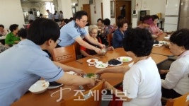  [북부산세관]지역어르신 초청 사랑의 점심나눔