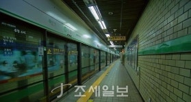  출근길 2호선 낙성대역서 고장…누리꾼들 아침마다 무슨 날벼락이냐 불만 폭발