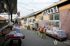  평화의 섬, 강화 교동도…주말 나들이 인기