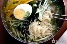  홍두깨로 미는 안동건진국수…안동 숨은 맛집 5곳