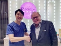  도재운 이지동안의원 원장·드레슬러 박사, 보톡스 내성 학술교류