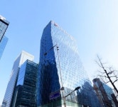 SK텔레콤 본사 직원 코로나19 1차 양성…T타워 폐쇄