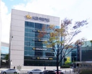 KB국민카드 대전지점 '임시 폐쇄'…소속직원, 확진자와 밀접 접촉