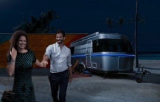 블루버드엔터프라이즈, 카라반 투어링 820 국내 출시