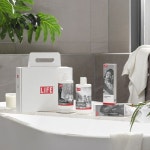 하나인더스트리, LIFE와 생활용품 라이선스 계약…딥 모이스쳐 샴푸 2종 출시