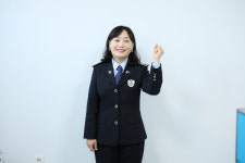 [관세청 사람들] "마약·밀수 꼼짝마".. 부산 신항에 '철벽女'가 떴다