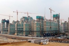 해피트리 신일 법정관리…중견 건설사 자금난에 줄도산 우려