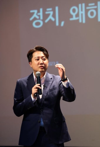 이준석 “이재명 단식 주제가 이상… 지금이라도 풀어야”