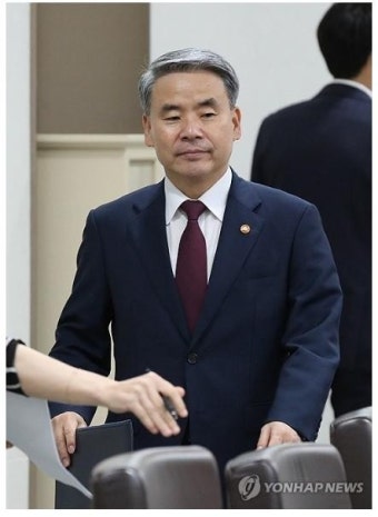 이종섭 국방장관 사의 표명…野 