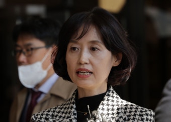 조국혁신당 비례, 1번 박은정…조국 대표 2번