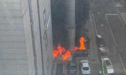 분당 야탑동 상가건물서 화재…40여명 구조, 50여명 자력 대피