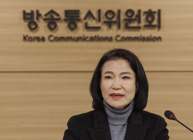 방송통신위, 신임 EBS 사장 임명 방지 소송 수락…신동호 사장 취임 불투명화