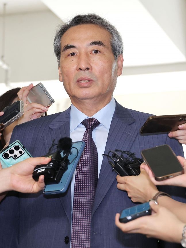김건희 특검, 박진 전 외교부 장관 소환…윤석열 전 대통령 부부 우크라이나 의혹 조사