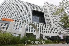 [논란] 15세에 회사 창업한 뒤 자산 16조원대 그룹 대주주로 등극 [기업탐사]호반건설 (4)