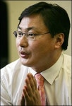 노 대통령의 강력한 세번째 펀치에 우리당, 일단 모르쇠 전략?