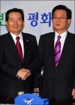 강재섭·정세균, 인사치레 자리에서 개헌놓고 팽팽한 신경전