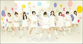 소녀시대 후속곡 ‘키싱유-막대사탕춤’, 인기몰이 가속